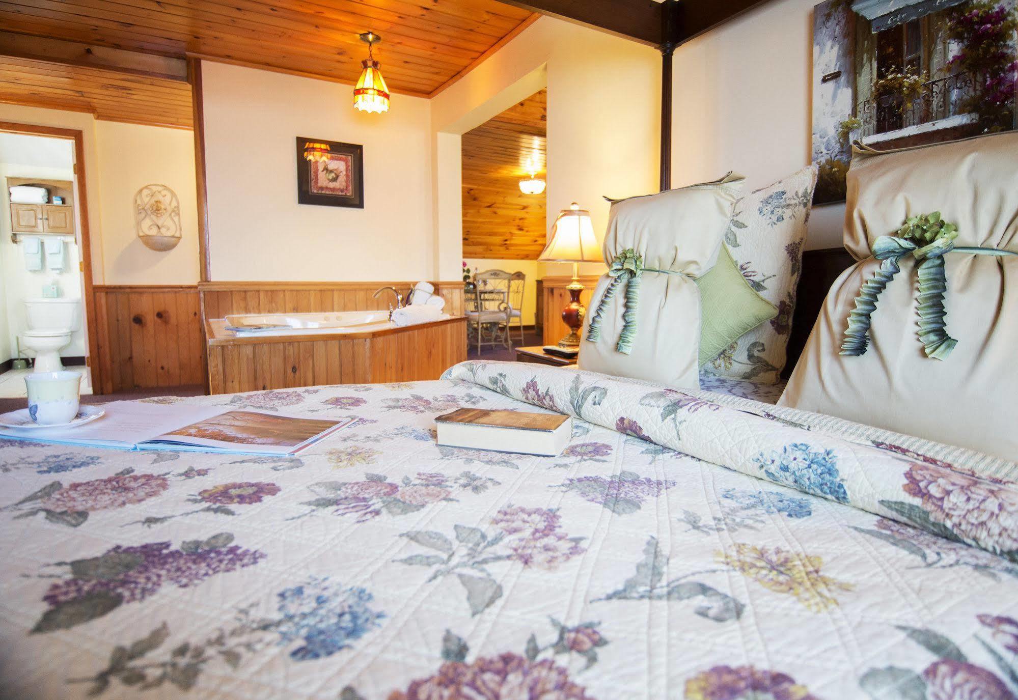 Savannah House Wine Country Inn & Cottages Himrod Exteriér fotografie