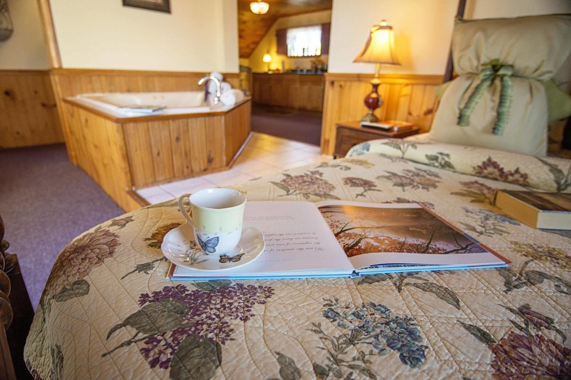 Savannah House Wine Country Inn & Cottages Himrod Exteriér fotografie