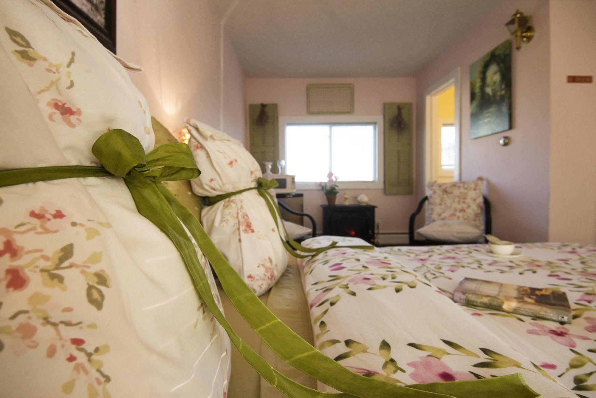 Savannah House Wine Country Inn & Cottages Himrod Exteriér fotografie