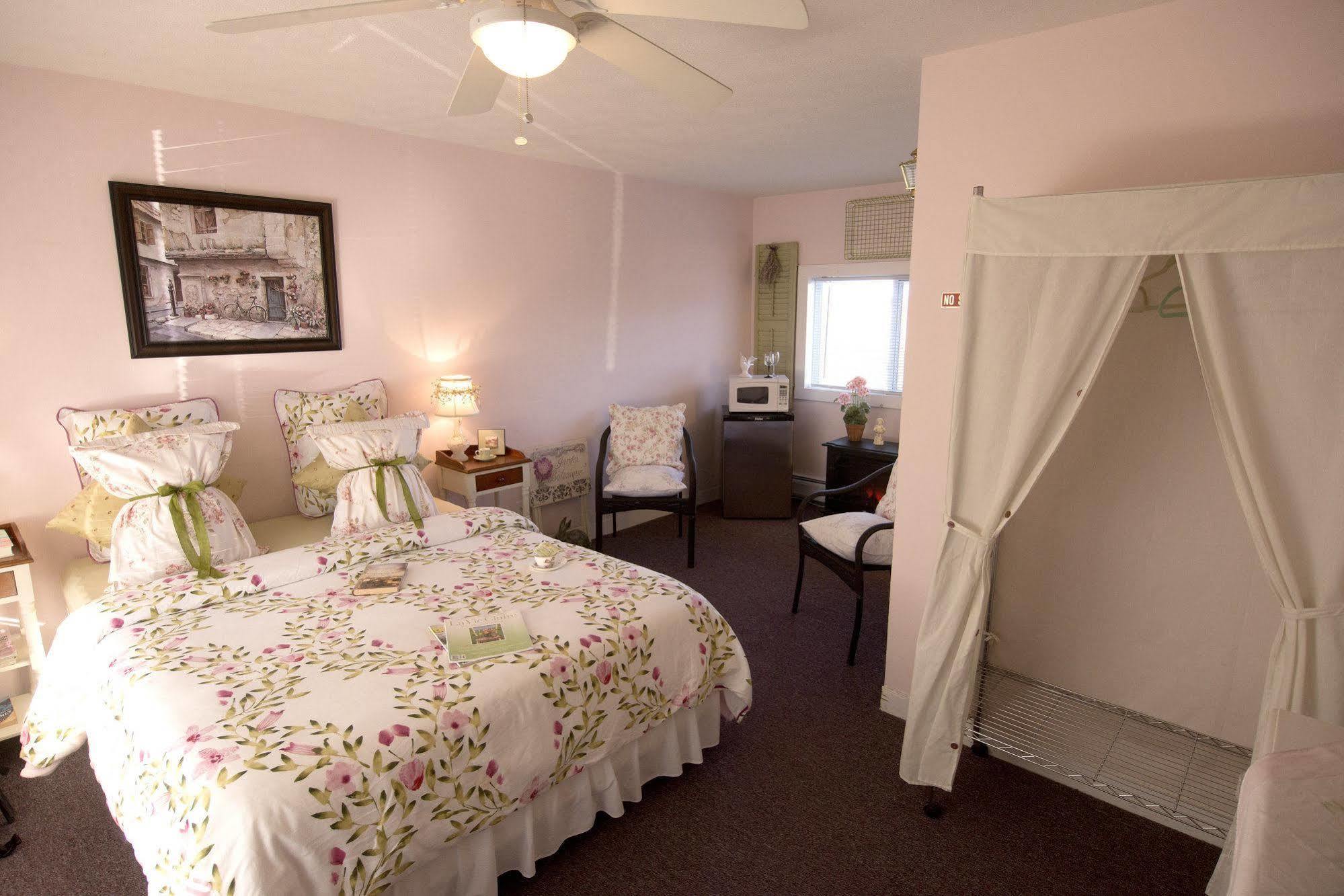 Savannah House Wine Country Inn & Cottages Himrod Exteriér fotografie